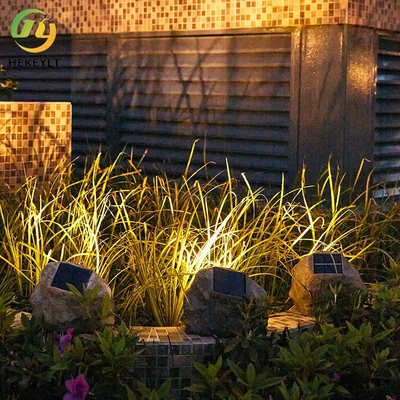 چراغ های خورشیدی در فضای باز چراغ های باغچه چیدمان باغ سنگ دکوراسیون حیاط کوچک چمن چشم انداز نورهای ضد آب