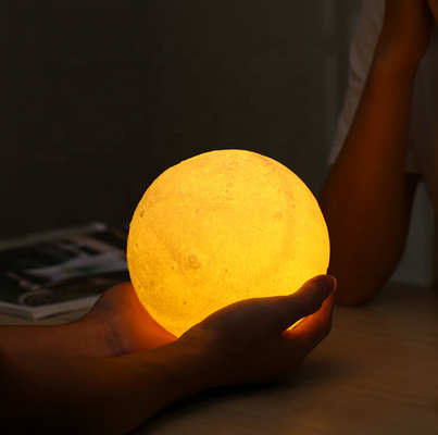 لامپ ماه پرینت سه بعدی کوچک برای کودکان با کنترل از راه دور خلاقانه لمسی Muti Colors