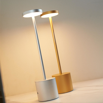 لامپ رومیزی بی سیم لمسی فلزی با باتری قابل شارژ