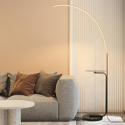 لامپ ایستاده مشکی هوشمند قابل تنظیم چراغ طبقه مدرن LED اتاق خواب آهنی